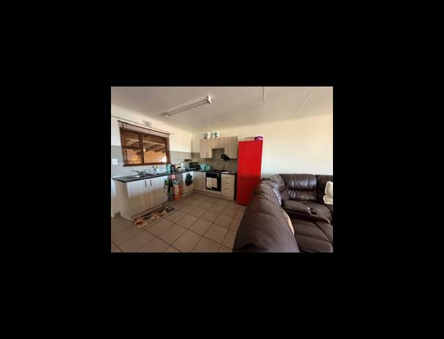3 BEDROOM TOWNHOUSE FOR SALE IN ALBERTSDAL